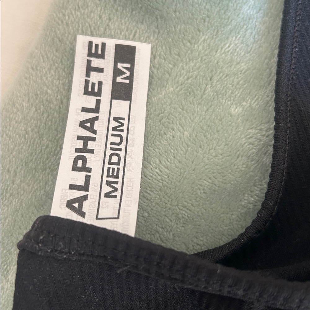 Alphalete Stratus Tank Top - Picture 4 of 5